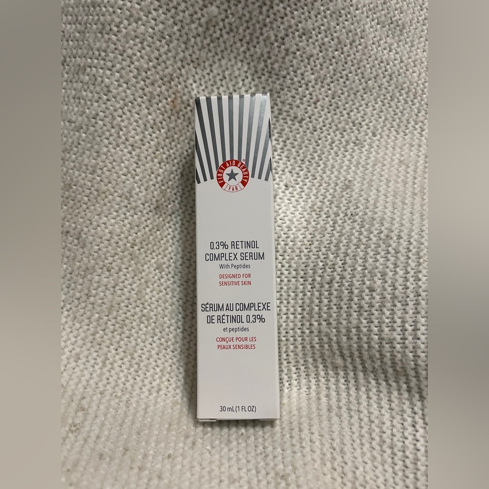 FIRST AID BEAUTY 0.3% Retinol Complex Serum w Peptides Sensitive Skin 30 ml 1 oz